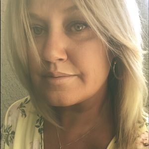 Meet your Posher, Kelli